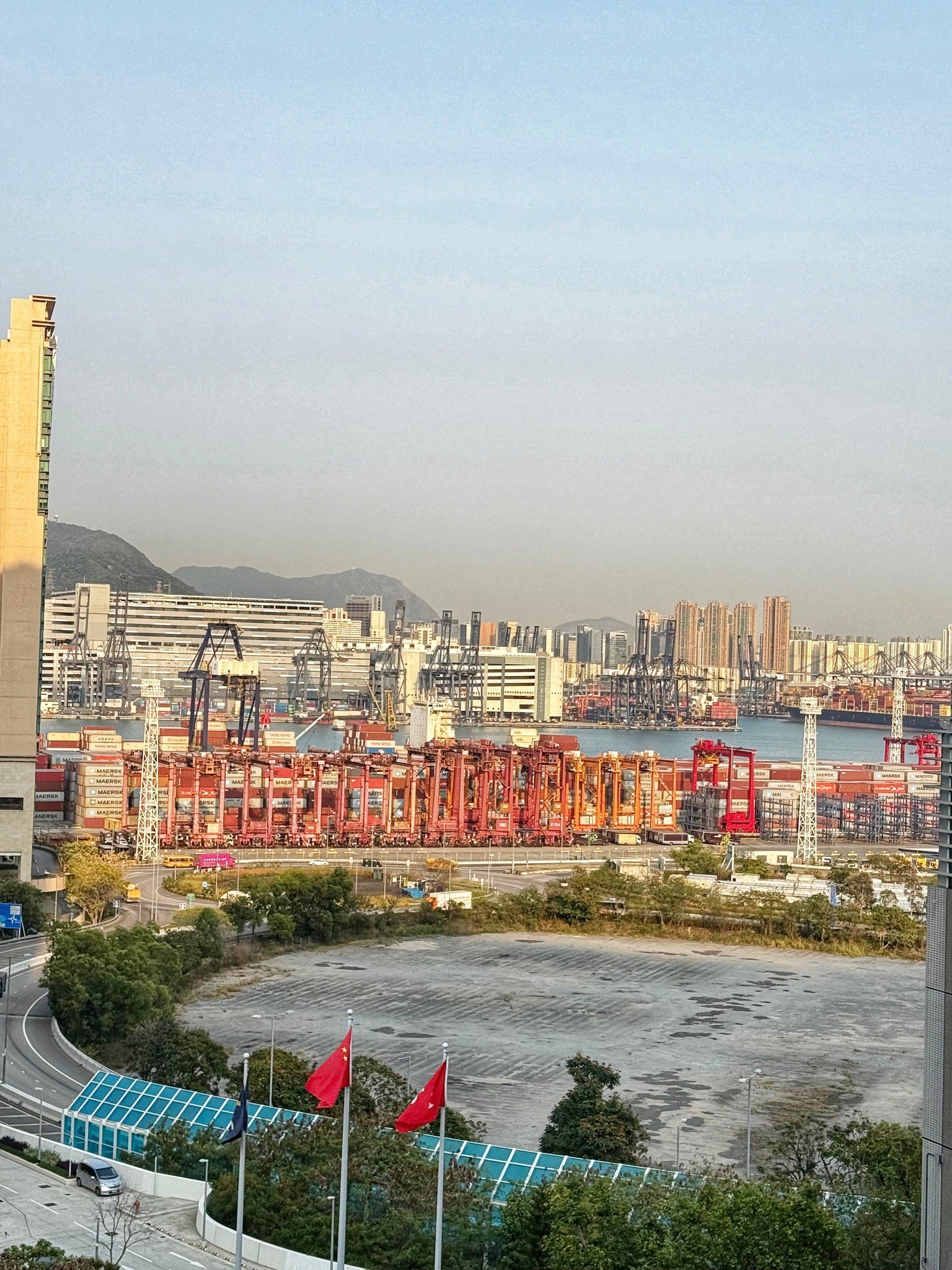 Dr Winnie Tang (鄧淑明博士), JP - 參加香港資訊科技學院顧問 ...